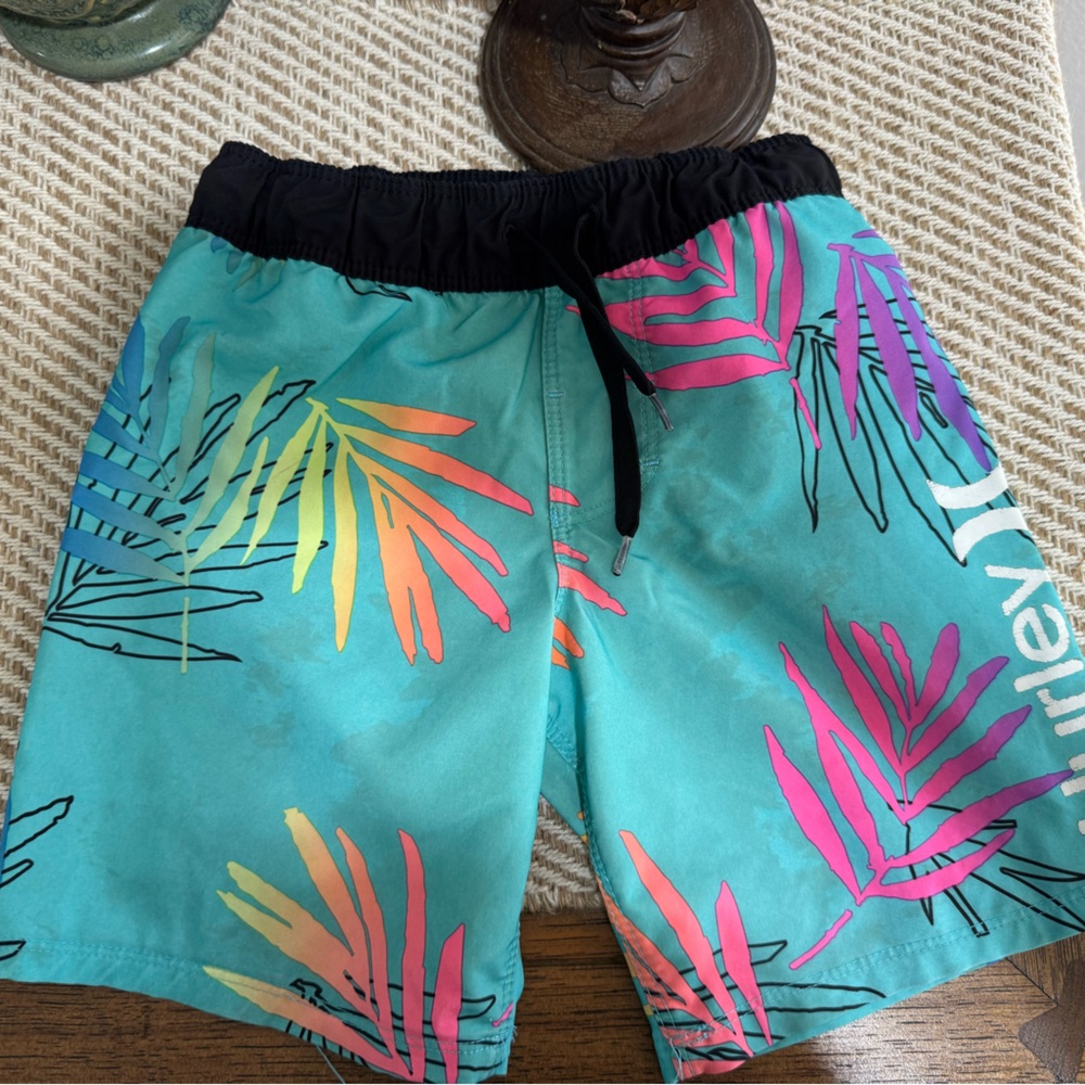 4 sets of Hurley Board shorts 4T